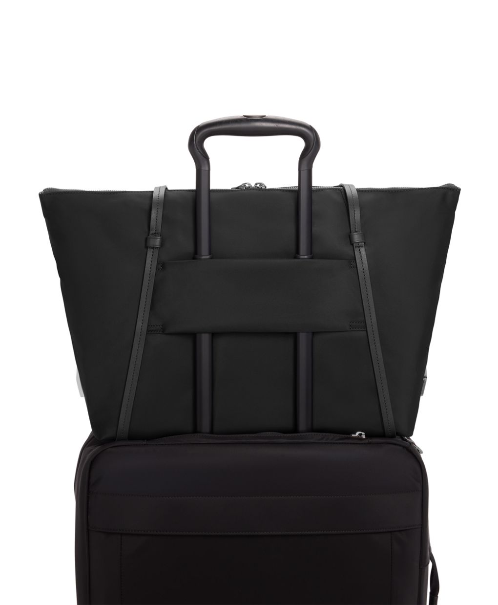 Tumi Voyageur Q Tote