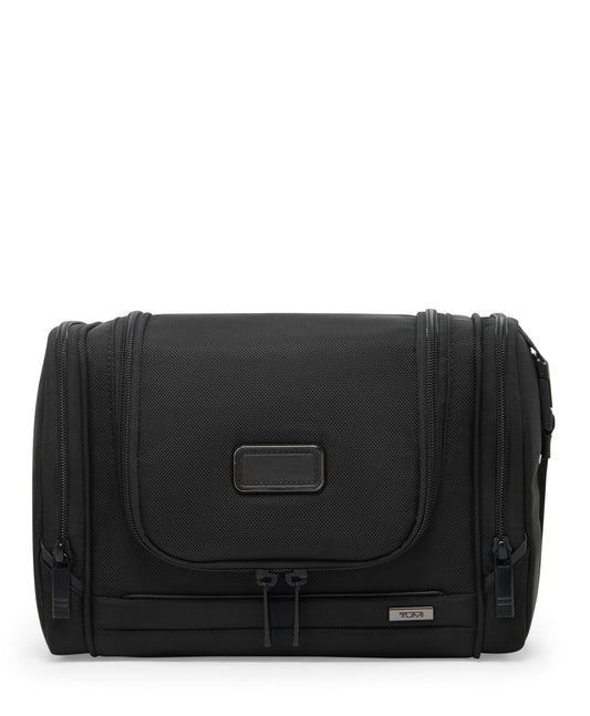 Tumi Alpha 4 Hanging Travel Kit