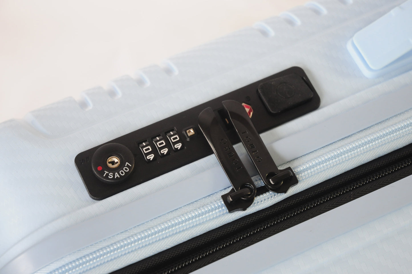 Touro Afar 25" Expandable Spinner